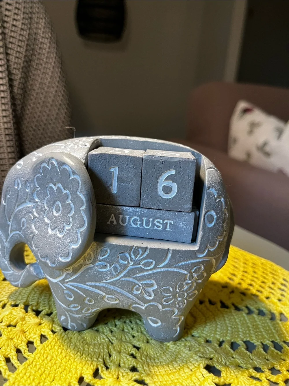Grey Floral Carved Elephant Perpetual Wooden Block Calendar Desk Accent